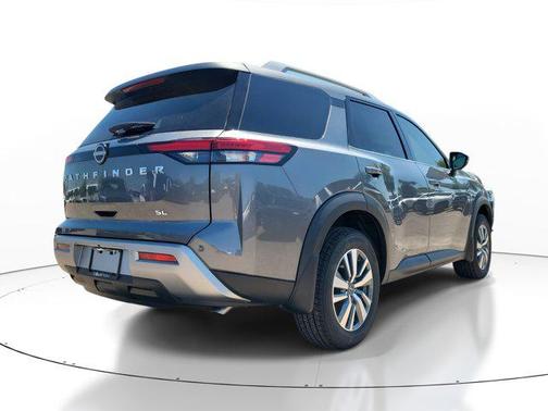 2025 Nissan Pathfinder SL FWD