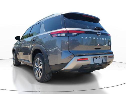 2025 Nissan Pathfinder SL FWD