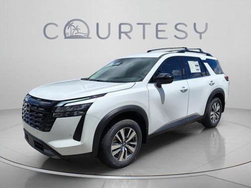 Everest White P 2026 Nissan Pathfinder SL