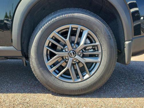 2025 Nissan Rogue S