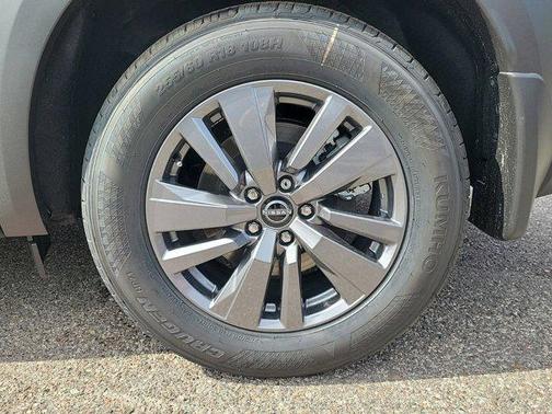 2025 Nissan Pathfinder S FWD