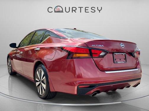 2022 Nissan Altima 2.5 SL