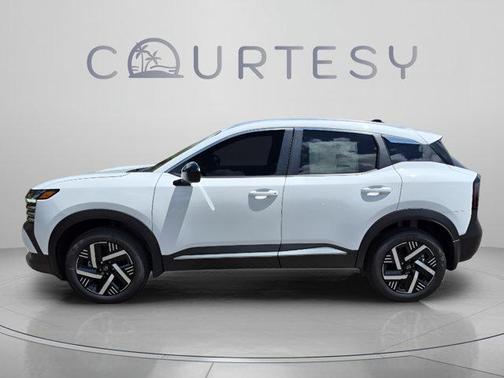 Fresh Powder 2026 Nissan Kicks SV