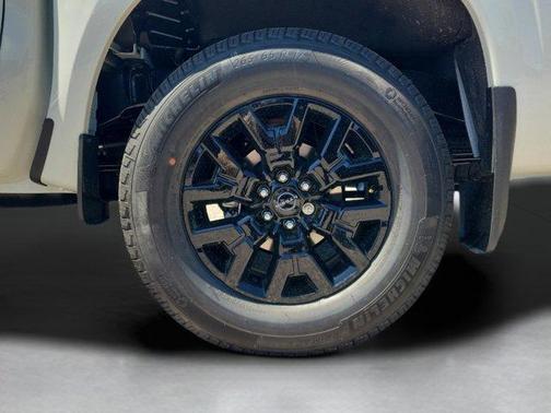 Glacier White 2026 Nissan Frontier SV