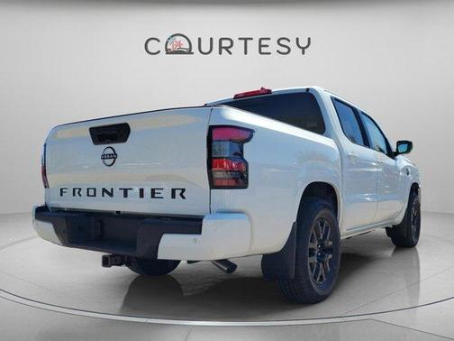 Glacier White 2026 Nissan Frontier SV