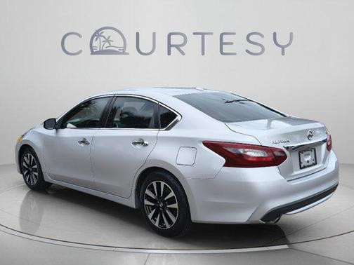 Brilliant Silver 2018 Nissan Altima 2.5 SL