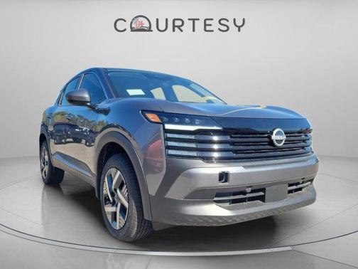 Gun Metallic 2025 Nissan Kicks SV