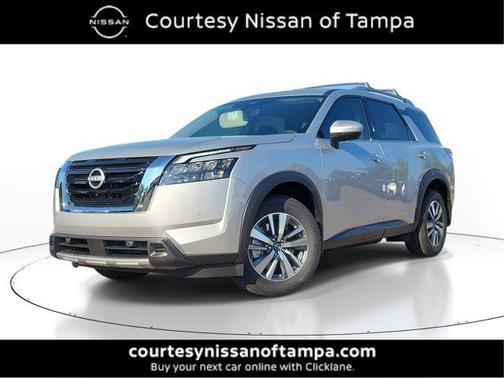 2025 Nissan Pathfinder SL FWD