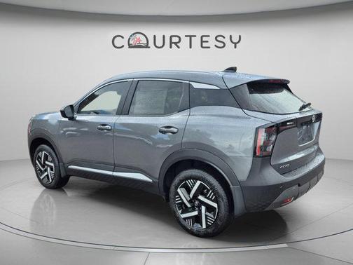 Gun Metallic 2026 Nissan Kicks SV