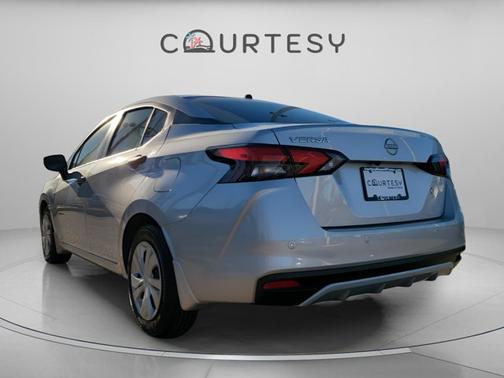 2025 Nissan Versa 1.6 S