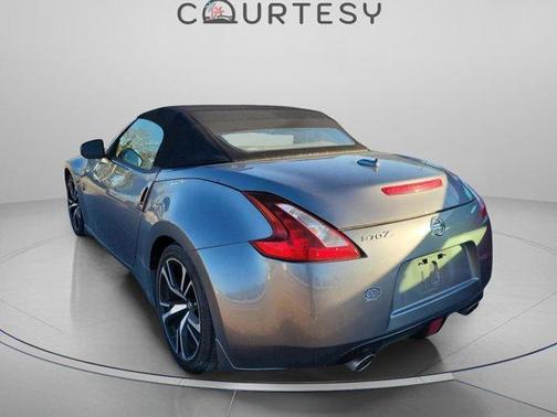 2018 Nissan 370Z Touring Sport