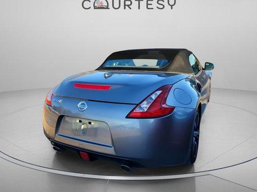 2018 Nissan 370Z Touring Sport