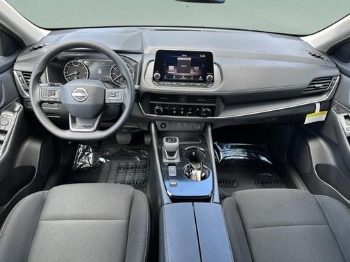 Glacier White 2026 Nissan Rogue S