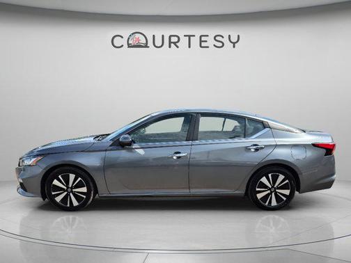 Gun Metallic 2022 Nissan Altima 2.5 SV