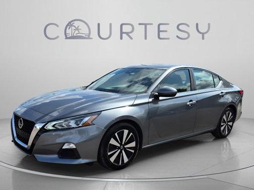 Gun Metallic 2022 Nissan Altima 2.5 SV