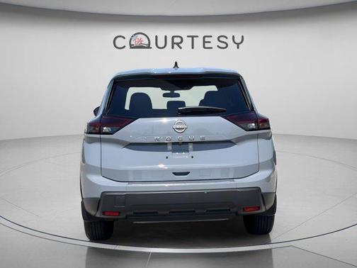 Boulder Gray Metallic 2026 Nissan Rogue SV