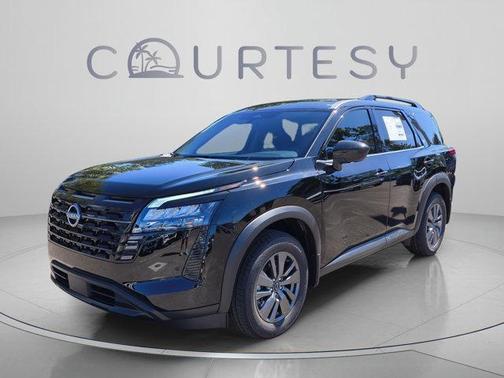 Super Black 2026 Nissan Pathfinder SV
