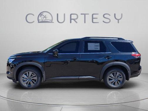 Super Black 2026 Nissan Pathfinder SV