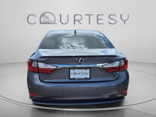 Gray Pearl 2018 Lexus ES 300h Base