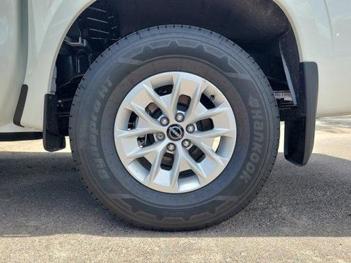 2025 Nissan Frontier S