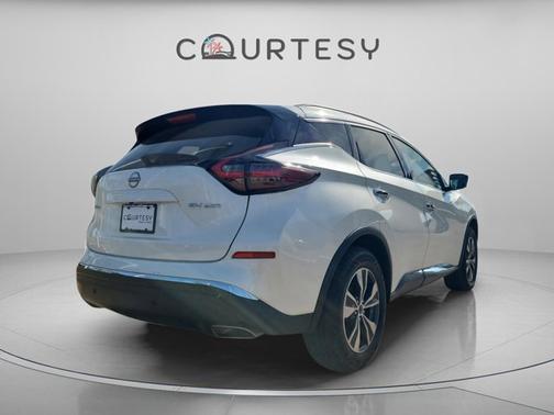 2023 Nissan Murano SV