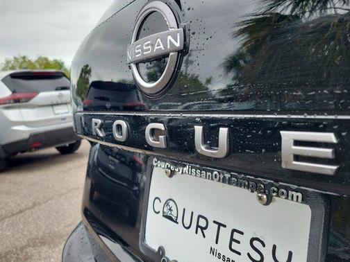 2025 Nissan Rogue S