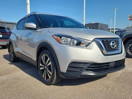 2020 Nissan Kicks SV