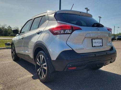 2020 Nissan Kicks SV