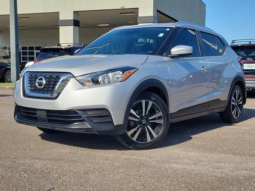 2020 Nissan Kicks SV