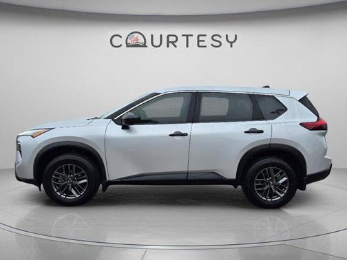 Brilliant Silver Metallic 2025 Nissan Rogue S