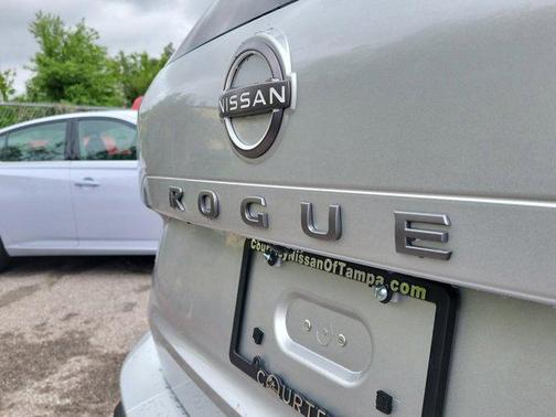 2025 Nissan Rogue S