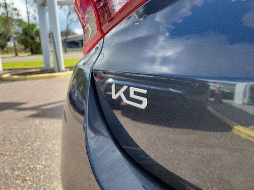 2023 Kia K5 LXS