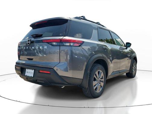 2025 Nissan Pathfinder SV FWD