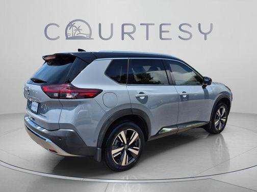 Solid Gray / Black 2021 Nissan Rogue Platinum