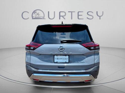 Solid Gray / Black 2021 Nissan Rogue Platinum