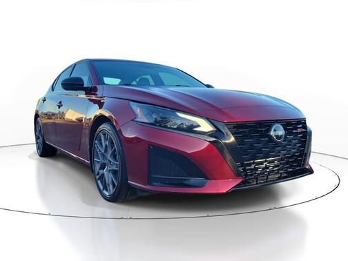 2023 Nissan Altima 2.0 SR