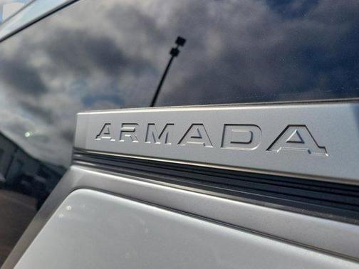 Everest White P 2026 Nissan Armada Platinum Reserve