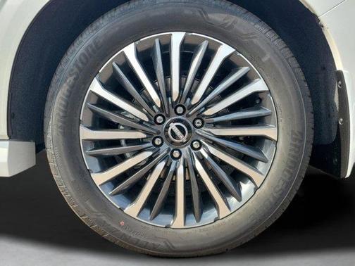 Everest White P 2026 Nissan Armada Platinum Reserve