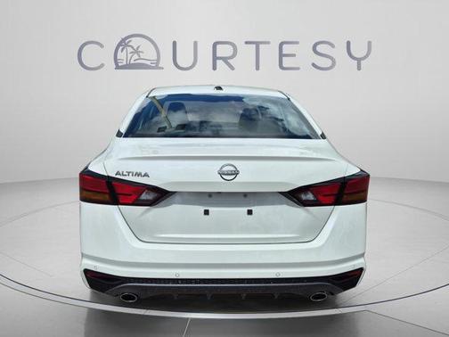 Pearl White Tri-Coat 2026 Nissan Altima SV
