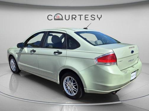 Natural Neutral Metallic 2011 Ford Focus SE