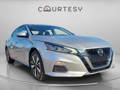 2021 Nissan Altima 2.5 SV