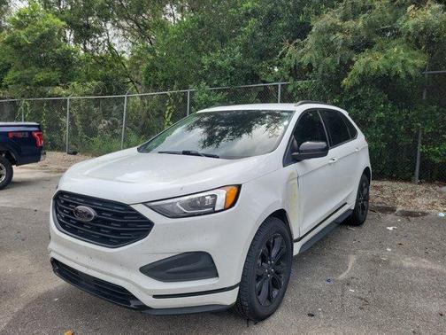 Oxford White 2024 Ford Edge SE