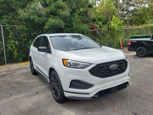 Oxford White 2024 Ford Edge SE