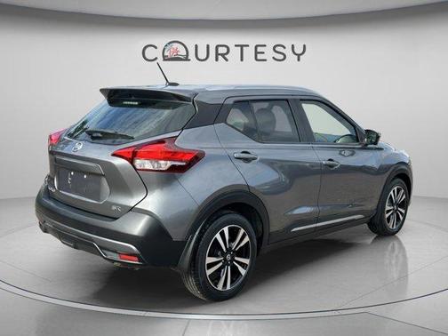 2019 Nissan Kicks SR