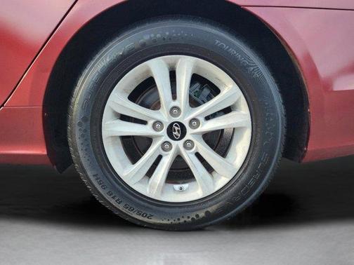 Sparkling Ruby Mica 2012 Hyundai SONATA GLS