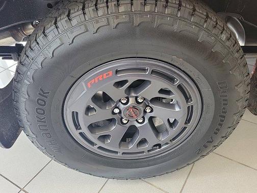 2025 Nissan Frontier PRO-X