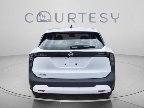 Fresh Powder 2027 Nissan Kicks S