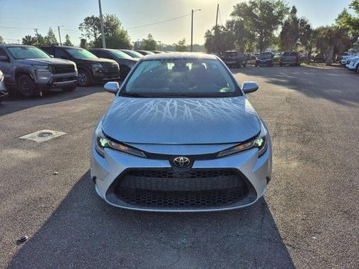 Classic Silver Metallic 2021 Toyota Corolla LE