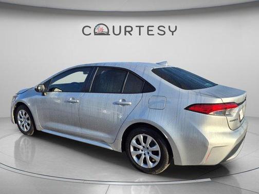 Classic Silver Metallic 2021 Toyota Corolla LE