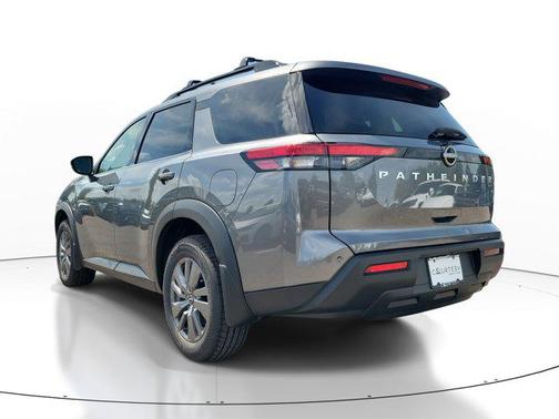 2025 Nissan Pathfinder SV FWD